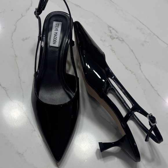 Steve Madden Shoes - Steve Madden Black Patent Pointed Slingback Pumps